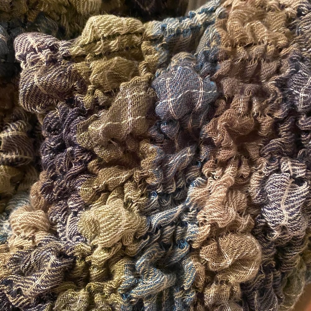 ❄️WINTER CLEARANCE!!❄️ Infinity scarf - Picture 5 of 7